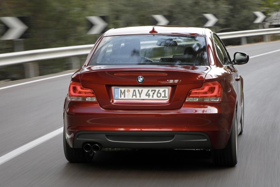  BMW 1-Series Coupe 2011 года  (фото 26 из 77)